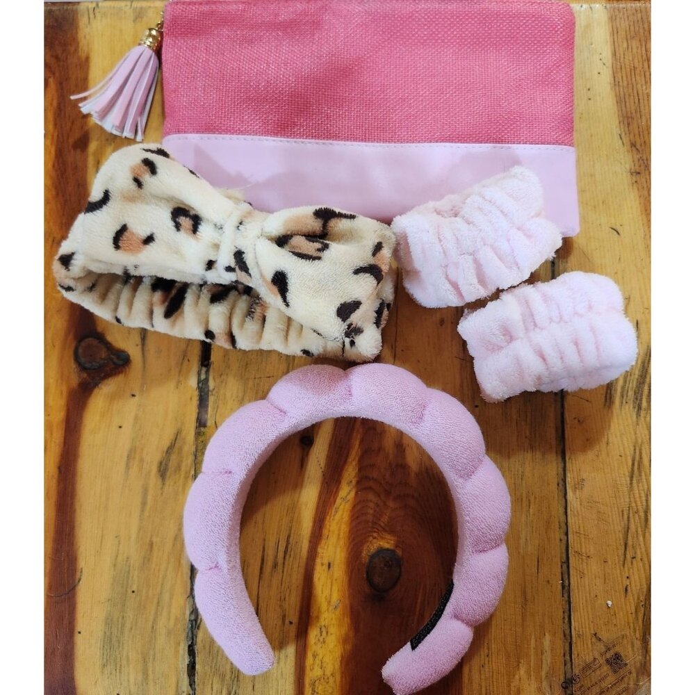 Assorted Make Up Beauty & Skincare Bundle 45pc Pixi Benefit Pacifica Bath Body - Picture 3 of 8